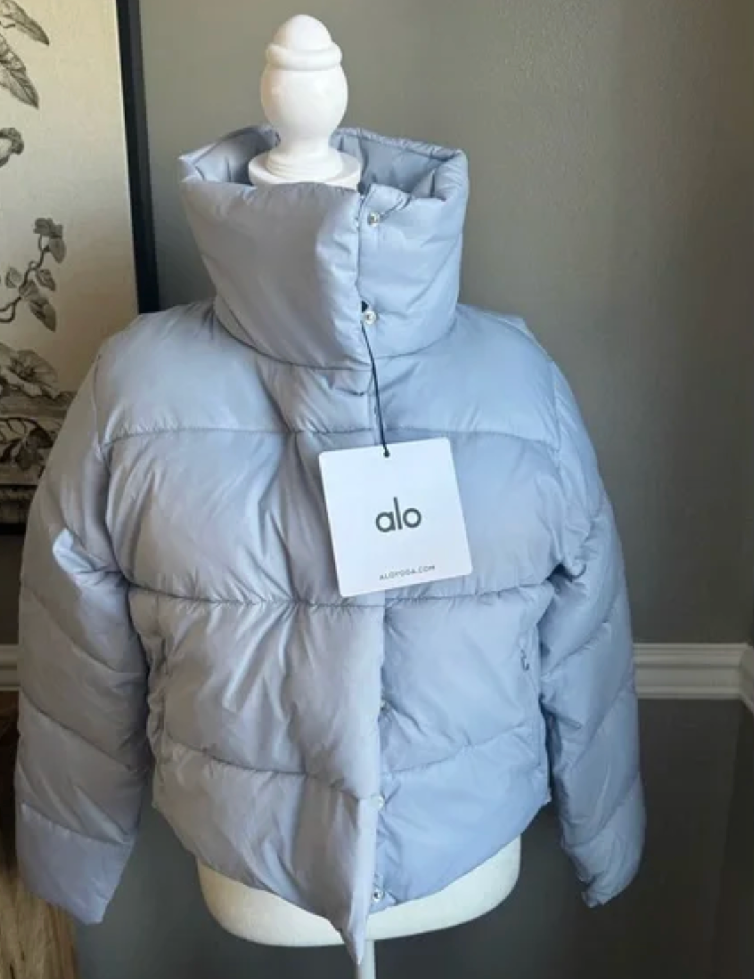 Alo Yoga Gold Rush Puffer Winter Frost Jacket